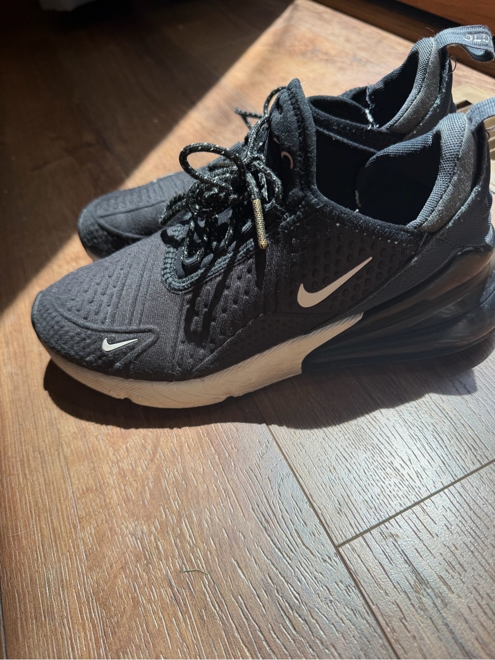 Nike Black & White Air Max Style Athletic Sneakers